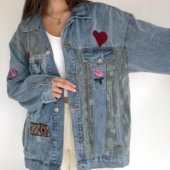 Embroidered Patch Denim Jacket by POL NEW Size Medium - Picture 6 of 7